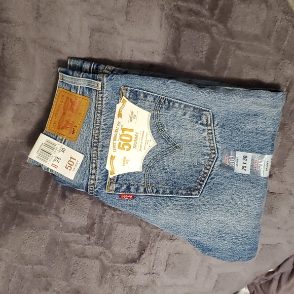 BNWT Levi's 501 blue jeans - Picture 1 of 6